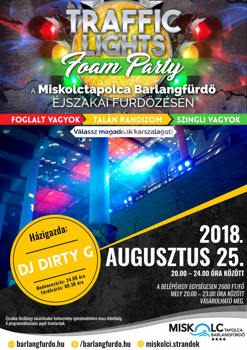 Traffic Lights Party a Miskolctapolca Barlangfürdő éjszakai fürdőzésén!